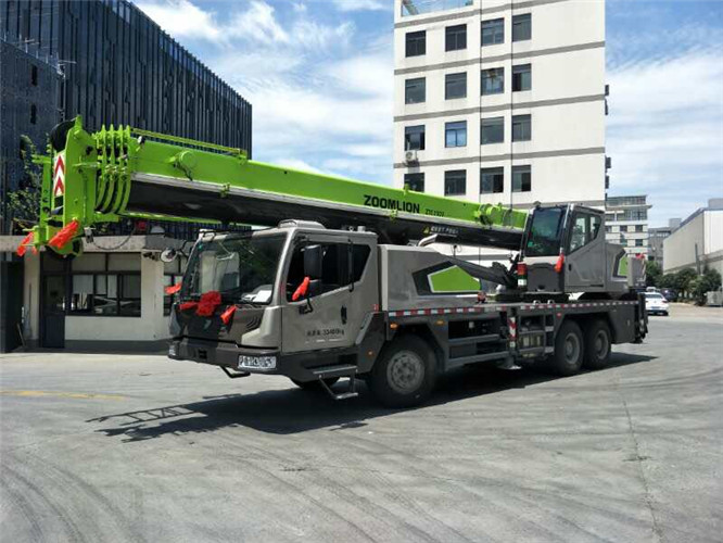 元宝区跨街广告牌的高空安装注意事项